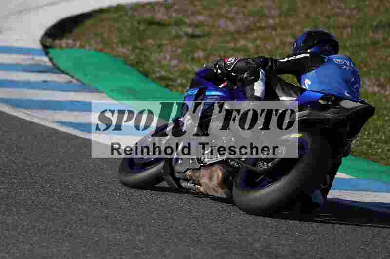 Archiv-2025/02 28.-31.01.2025 Moto Center Thun Jerez/gruen-green/backside